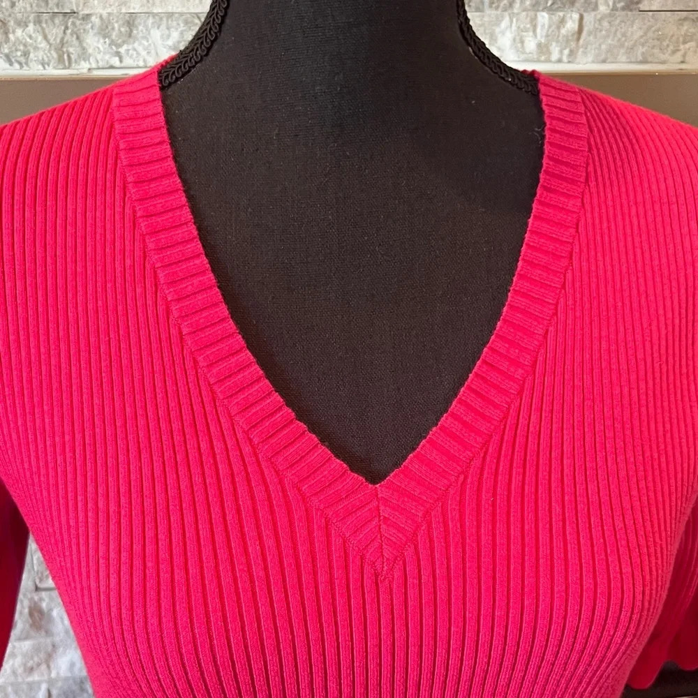 Kate Spade V-Neck Midi Dress in Bold Pink size Medium - Picture 3 of 13